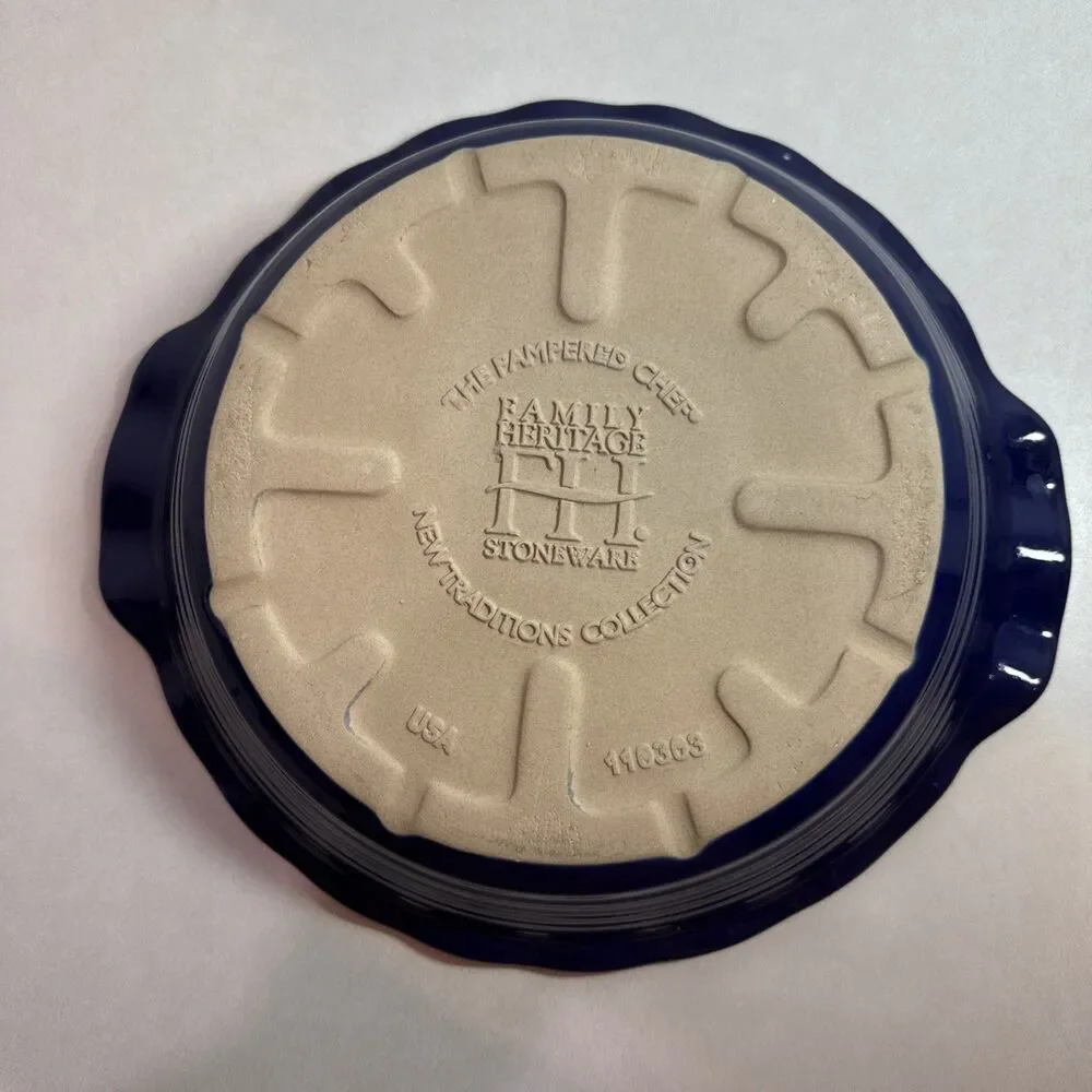 Cobalt Blue Pampered Chef New Traditions Stoneware Pie Plate Pan 9in - Picture 4 of 4